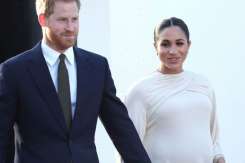 Meghan Markle vrea să nască acasă, la fel ca Regina Elisabeta