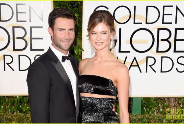Adam Levine şi soția sa au devenit părinţi! Prima imagine cu bebeluşul