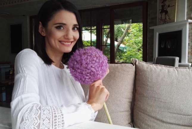 Prezentatoarei Lilu îi este dor de frumusețea naturală a femeilor