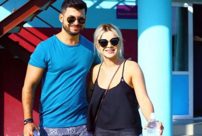 (FOTO) Prezentatoarea TV, Daniela Ciocanu într-o vacanță frumoasă în Spania împreună cu soțul