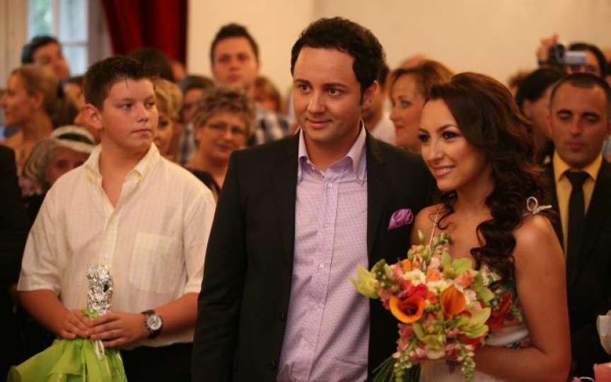 (FOTO) Andra și Cătălin Măruță sărbătoresc 10 ani de căsnicie
