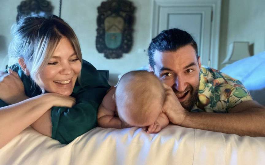 Smiley și Gina Pistol, prima vacanță cu Josephine: O aștept de-o viață