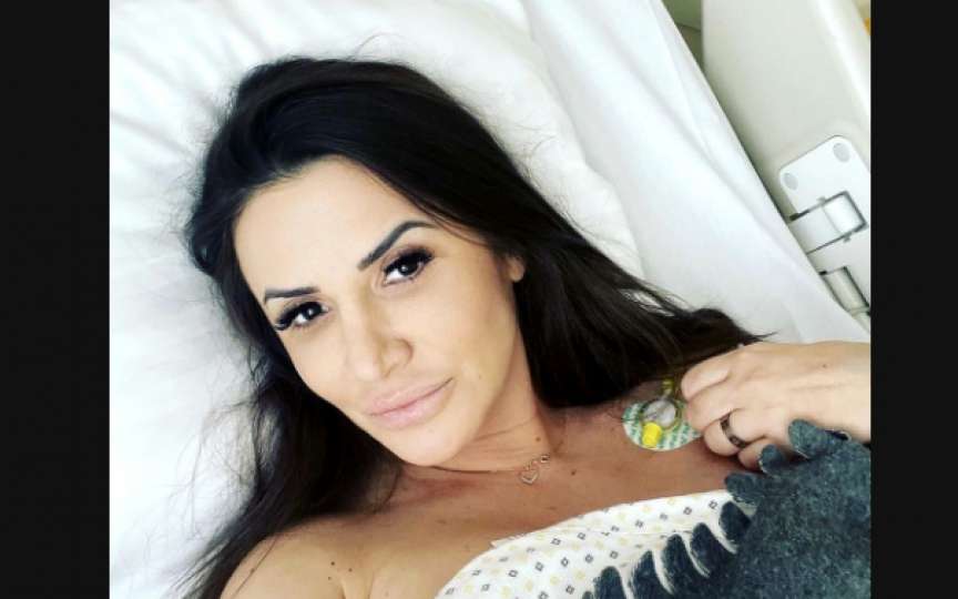 Mara Bănică a născut o fetiță de 3 kg!