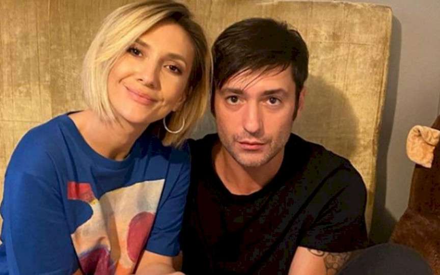 Adela Popescu: 'Ori plecăm fără niciunul, ori plecăm cu toți cei 3 copii în concediu'
