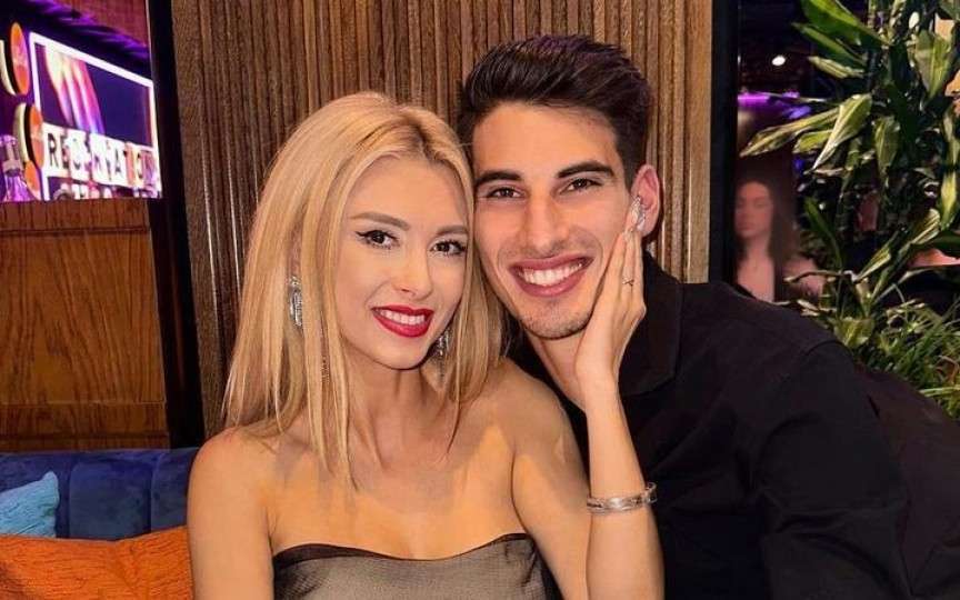 Andreea Bălan s-a căsătorit cu Victor Cornea? Cântăreața poartă deja numele tenismenului
