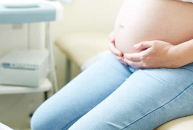 Femeile însărcinate suferă mai des din cauza infecțiilor. Iată cauzele!