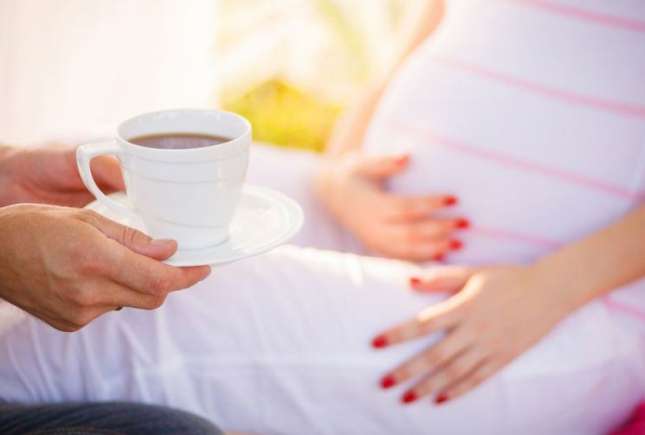 Medic: Dacă o gravidă bea cafea, copilul este excitat timp de 105 ore