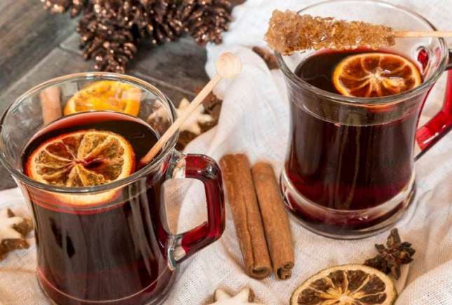 Cum faci cel mai bun vin fiert – reţeta pe care trebuie să o încerci