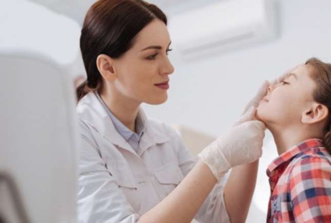 Polipii nazali la copii – care sunt cauzele inflamării și când este necesară operația? Opinia medicului ORL