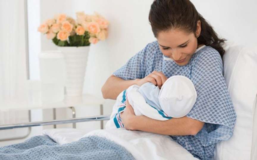 Medic obstetrician-ginecolog despre recuperarea după nașterea naturală