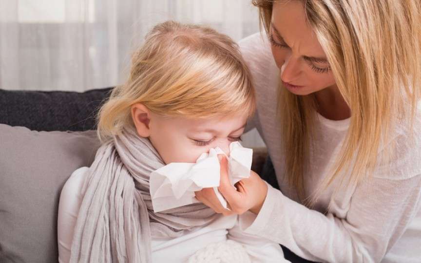 Sfatul medicului pediatru: Cum tratăm corect răcelile și bolile infecțioase la copii