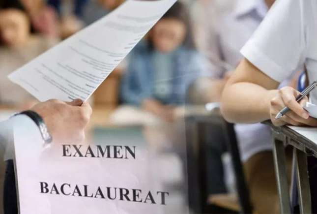 Bacalaureat 2025: Mii de elevi primesc nota 10 din oficiu la limbi străine și informatică