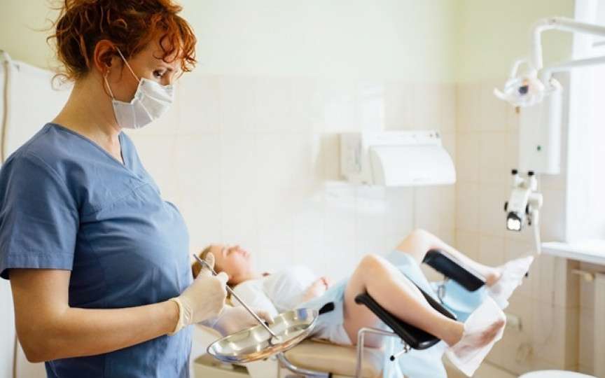 Eroare fatală! Medicii i-au făcut unei femei întrerupere de sarcină, după ce au încurcat-o cu o altă pacientă