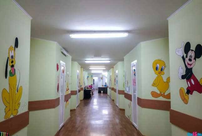 Eroii celor mai îndrăgite desene animate au fost pictați pe pereții unui spital din capitală