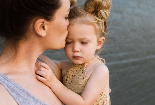Poveste cu morală pentru copii: Mama este îngerul nostru păzitor