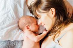 Interacțiunea părinte-copil îmbunătățește sănătatea neonatală, conform unui nou studiu