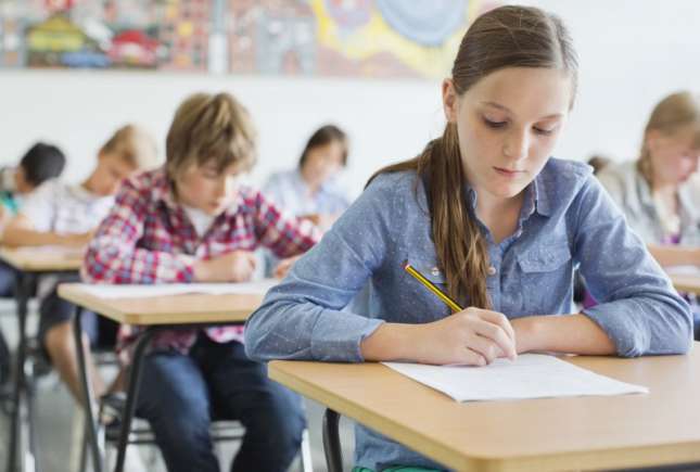 Despre sistemul de educație din SUA: Nimeni nu-ţi cere cadouri, perdele ori bani!