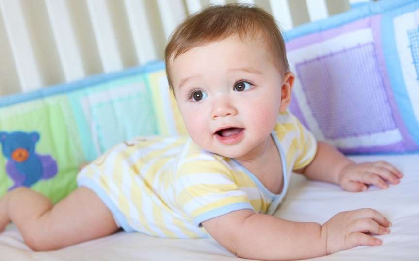 Programul de somn al bebelușului de 6 săptămâni