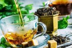 7 ceaiuri de ajutor în cazul digestiei îngreunate