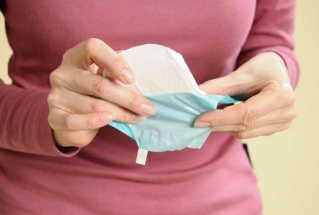 Menstruația după naștere: ce e normal și când să ne îngrijorăm?