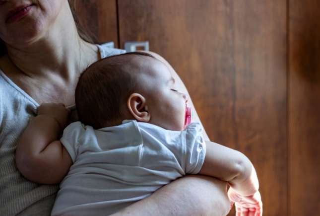 Lipsa somnului, în perioada postpartum. Cum afectează privarea de somn corpul și creierul