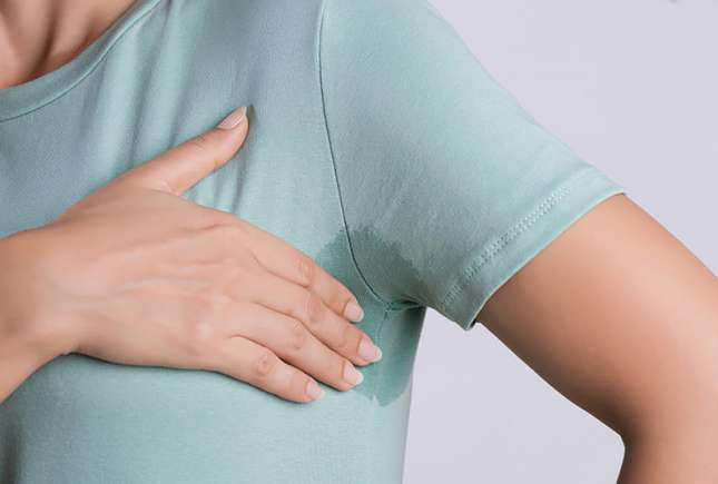 Transpirația excesivă fără cauză evidentă: Ce este hiperhidroza și cum poate fi tratată