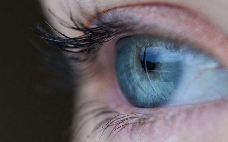 Care sunt semnele melanomului ocular și cum se tratează