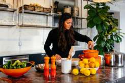 Ce alimente trebuie să mănânci pentru a scăpa de celulită. Dacă le consumi vei avea o piele netedă și fermă
