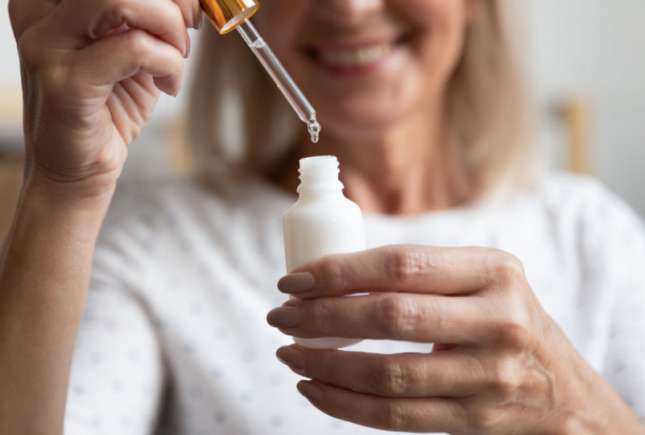 Retinolul, ingredientul minune pentru un ten tânăr și radiant