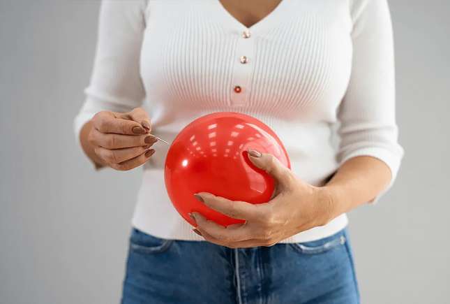 Alimente care agravează balonarea: ce să eviți pentru un abdomen mai ușor