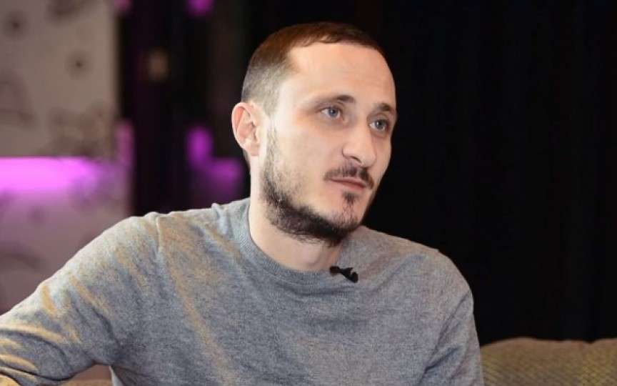 Mesaj de susținere pentru Mihai Stratulat de la Ionela Hadârcă: „Jios labele de pe Stratulat!”