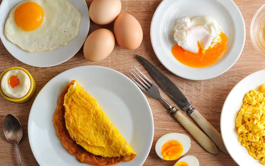 Mănânci ouă zilnic? Află ce beneficii și riscuri are acest obicei alimentar