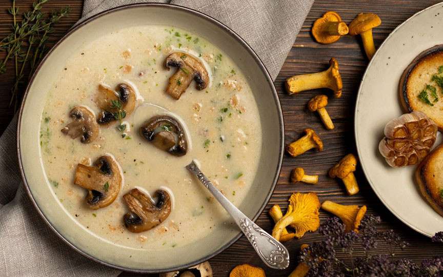 Pot ciupercile înlocui carnea? Beneficii, riscuri și sfaturi pentru o alimentație echilibrată