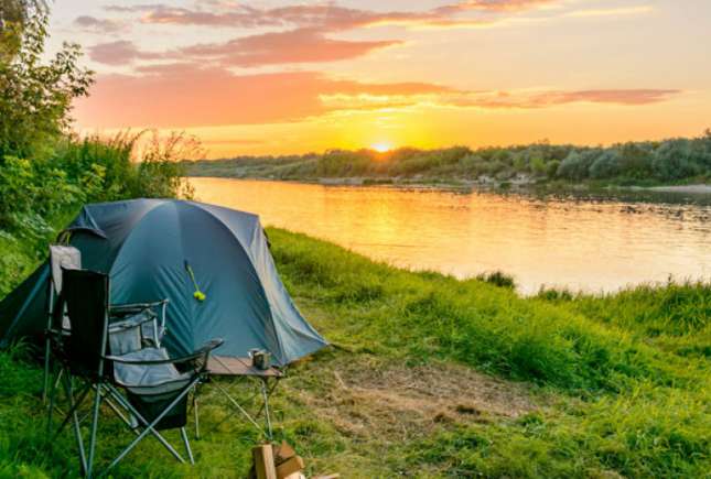 Motive pentru care ar trebui să mergi mai des în camping