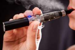Vaporii țigărilor electronice – foarte toxici pentru copii