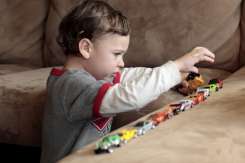 Cele mai evidente semne la un copil de 18 luni că ar putea avea autism