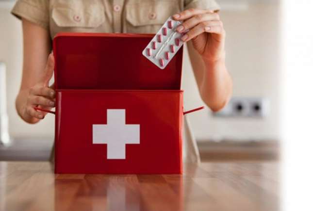 Ce trebuie să conțină trusa medicală de vacanță a copilului
