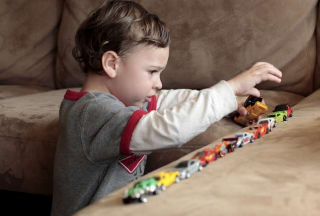 Cele mai evidente semne la un copil de 18 luni că ar putea avea autism