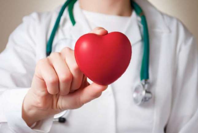 Cardiolog: Durerea în piept la copii, palpitaţiile, colorit specific al buzelor - semne ale unei boli de inimă