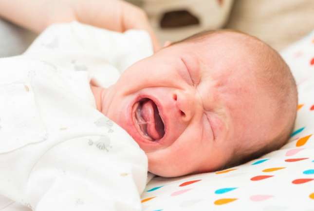 Plânsul din cauza colicilor. Când să ceri ajutorul medicului