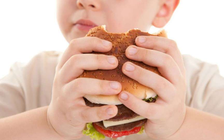 Ce efecte devastatoare are obezitatea la copii