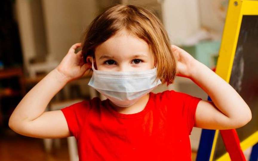 Organizaţia Mondială a Sănătăţii: Copiii cu vârste între 4 și 15 ani, cei mai afectați de noul val de infectări