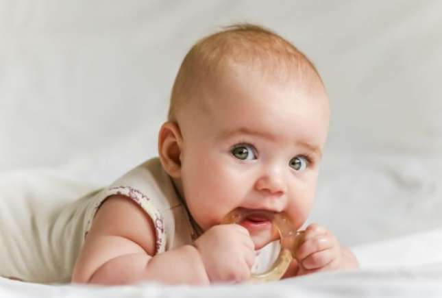 Nume rare pentru copii în vogă în 2019