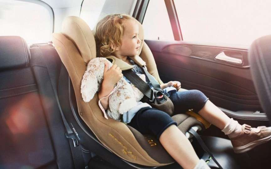 Scaunul auto second-hand PERICULOS pentru siguranța copilului tău