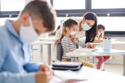 Medic toxicolog: Dezinfectantul poate să determine la copii o intoxicație alcoolică
