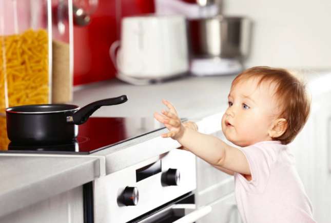 Ce trebuie să faci în cazul în care copilul se frige cu apă și are arsuri pe piele