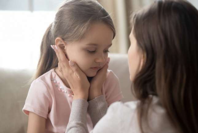Îți dorești ca al tău copil să se simtă iubit? 31 cele mai puternice fraze pe care e bine să le audă, de la tine