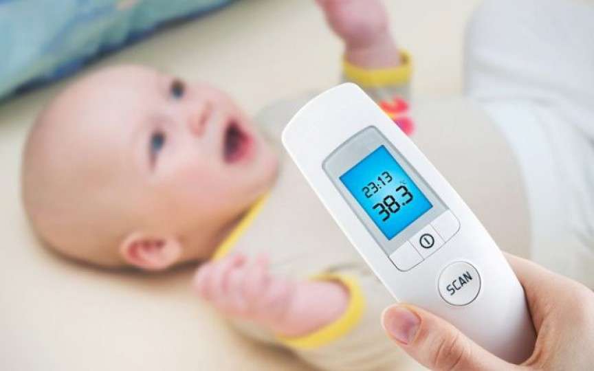 Ce faci când copilul are febră? Sfaturi pas cu pas de la medicul pediatru