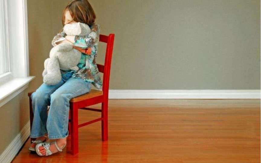 100 de copii cu handicap, abandonați de părinți, și câteva mame aflate în dificultate au nevoie de ajutor