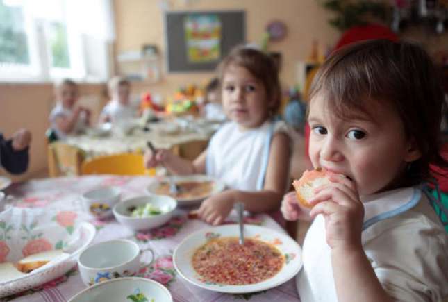 25 de milioane de lei suplimentar pentru îmbunătățirea alimentației copiilor la grădinițe